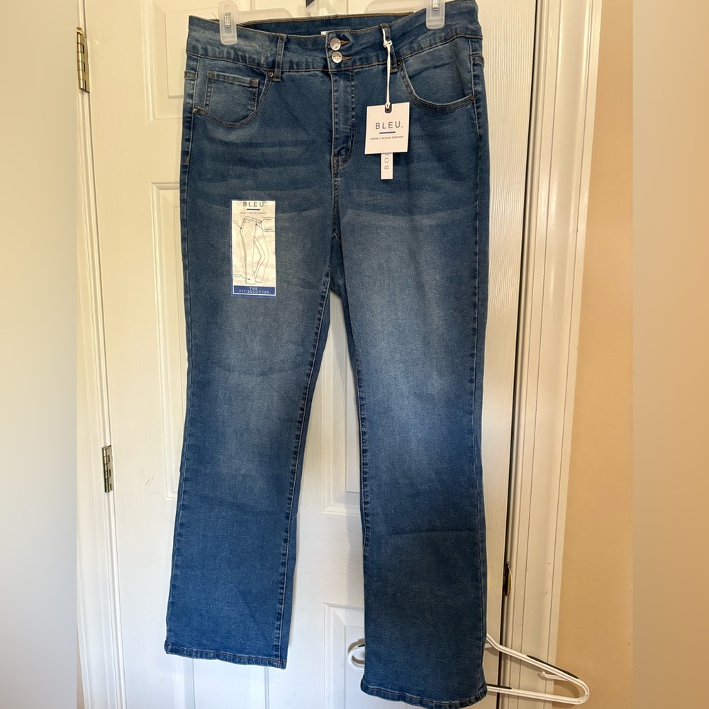 Women's Boot Cut Jeans - Blue